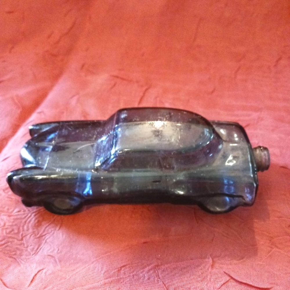 Avon '51 Studabaker 2 Oz Glass Wild Country After Shave Car (no cap)
